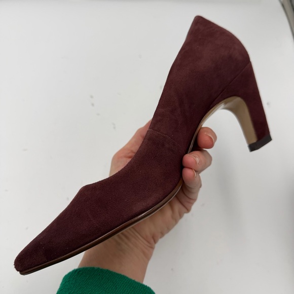 NEW Everlane Mahogany Brown Suede The Banana Pump Heel in Size 7 - Picture 7 of 13
